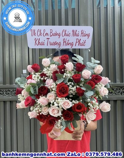 giỏ hoa tươi ngày Phụ nữ Việt Nam